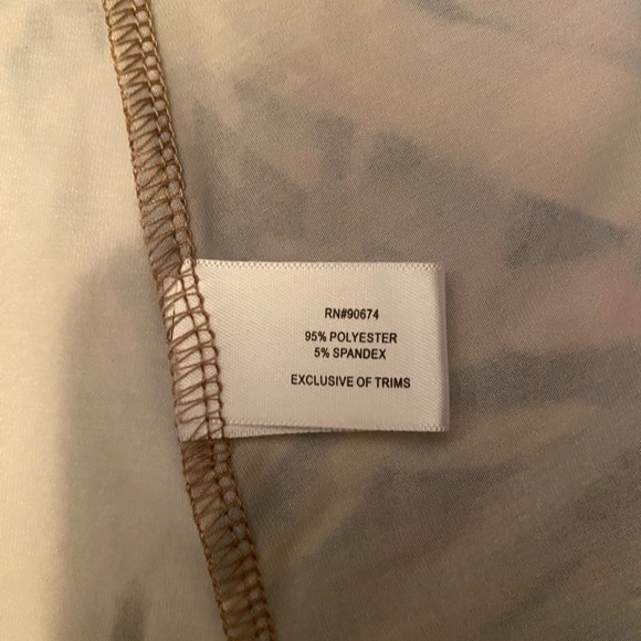 Boston Proper tropical floral animal print blouse size L EUC - Picture 4 of 4